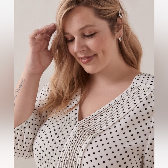 NWOT 1X Penningtons White Polka Dots Blouse - Picture 4 of 8